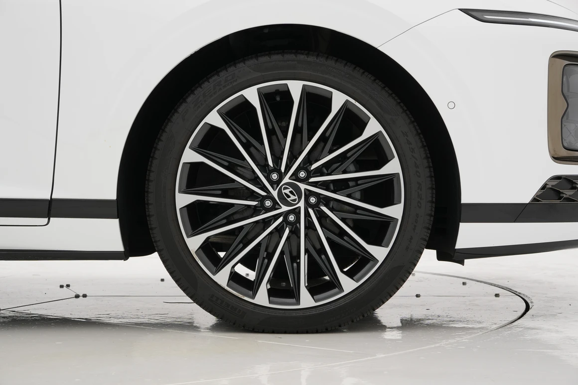 Hyundai Grandeur - Фото 17