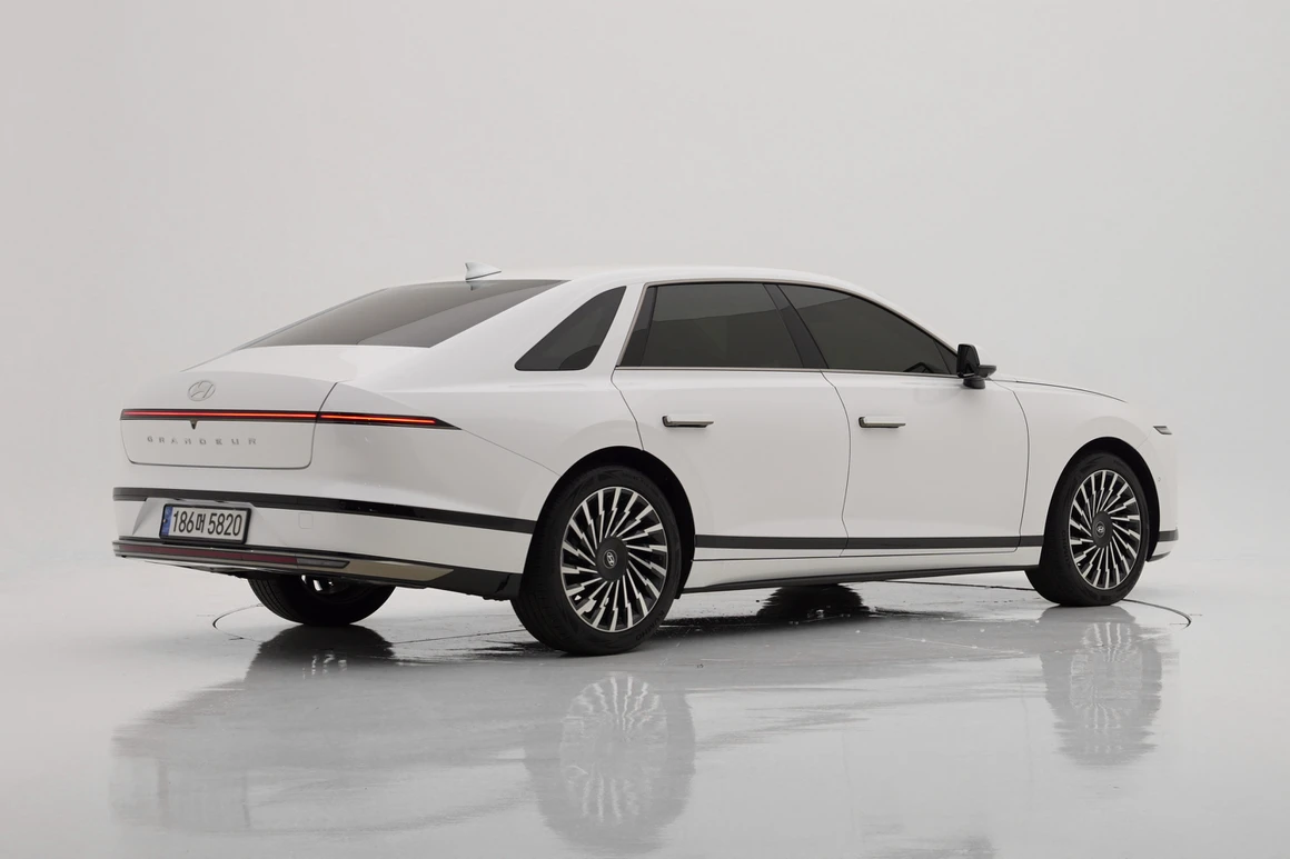 Hyundai Grandeur - Фото 6