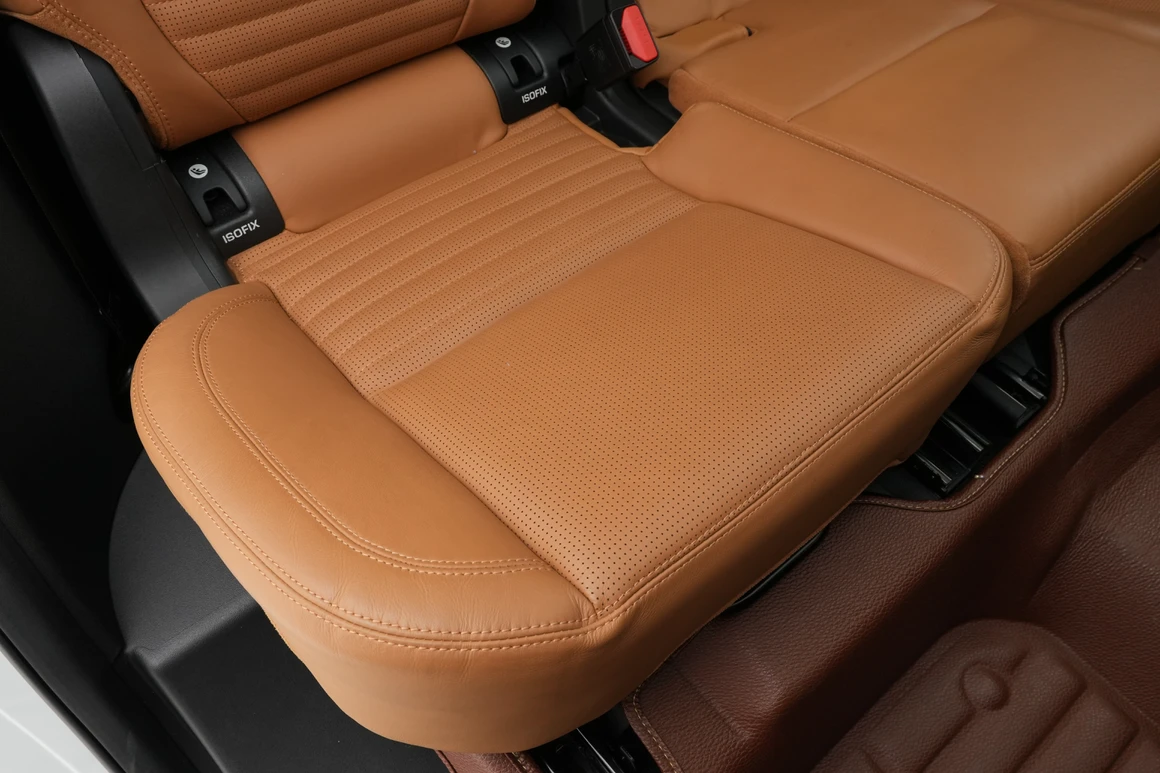 Land Rover Discovery Sport - Фото 30