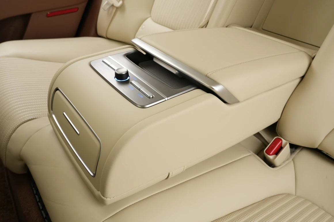 Hyundai Grandeur - Фото 34