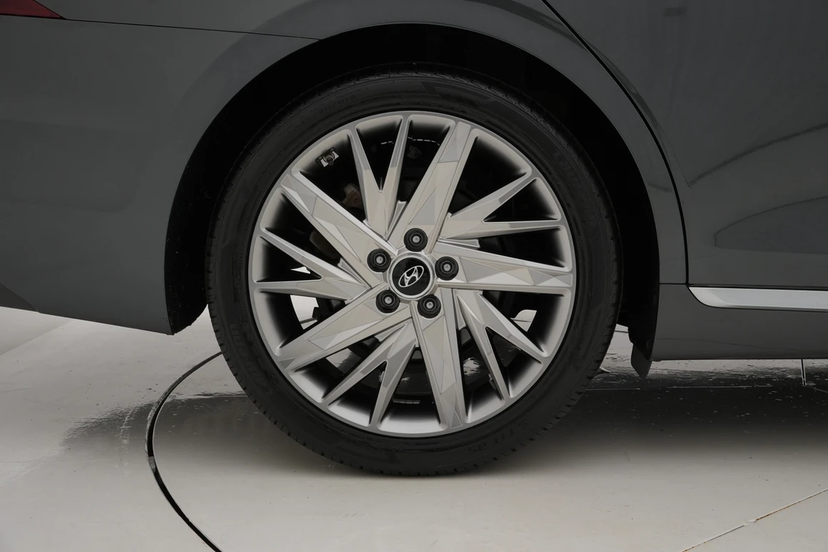 Hyundai Grandeur - Фото 16