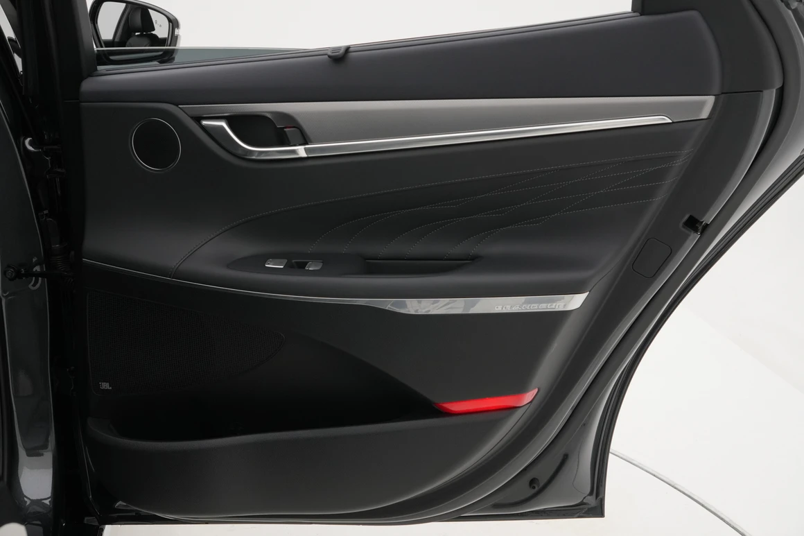 Hyundai Grandeur - Фото 22