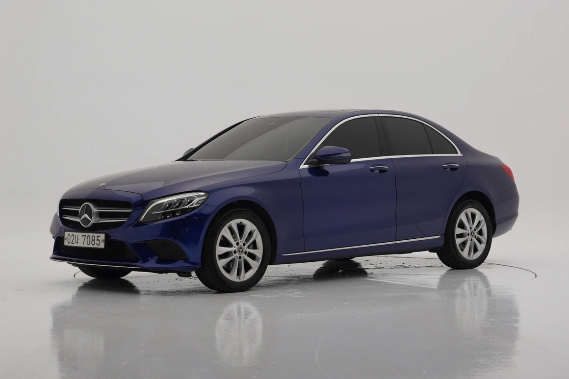 Mercedes-Benz C-Class - Фото 2