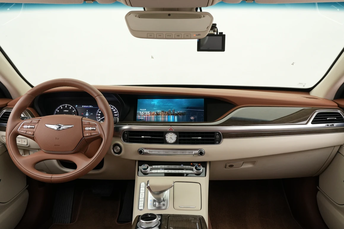 Genesis G90 - Фото 19