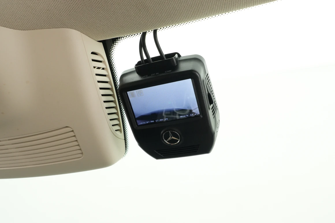 Mercedes-Benz C-Class - Фото 37