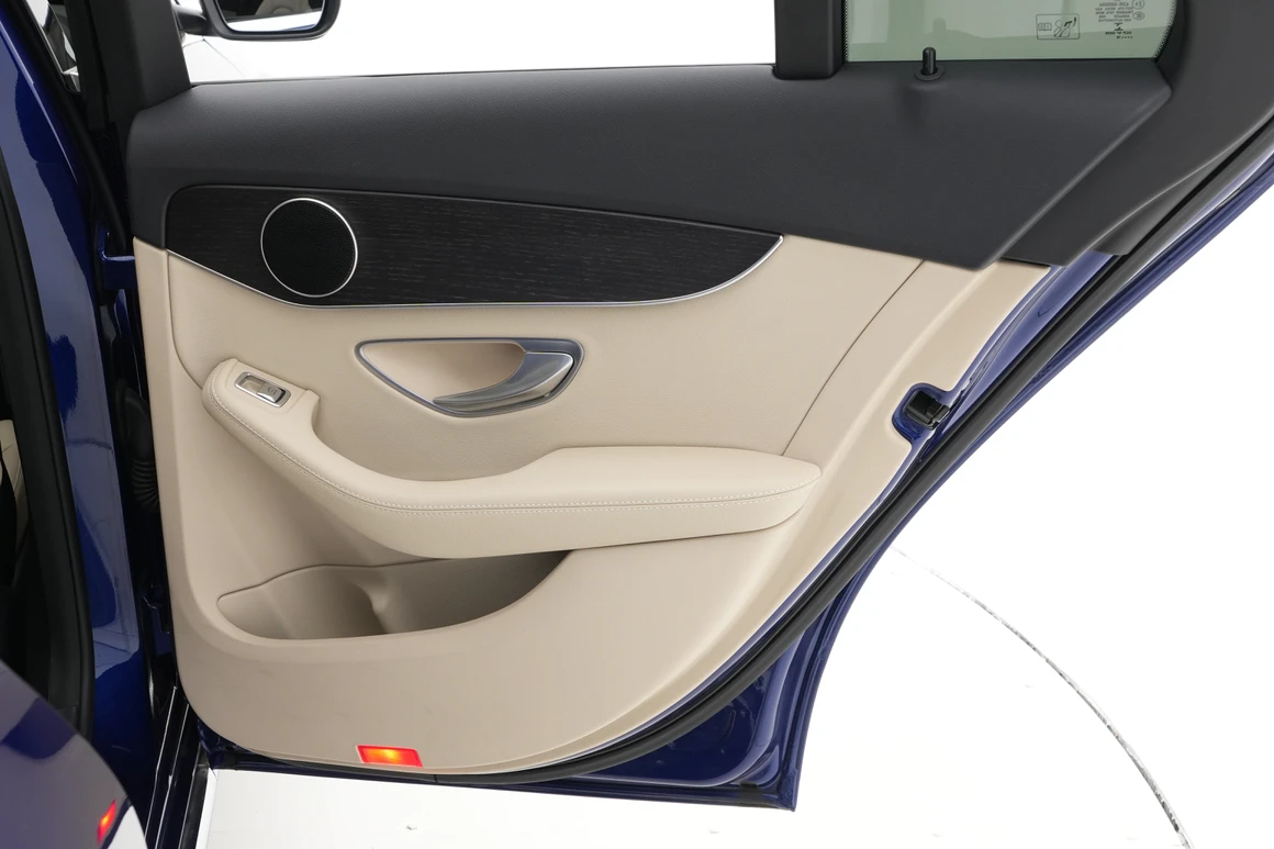 Mercedes-Benz C-Class - Фото 22
