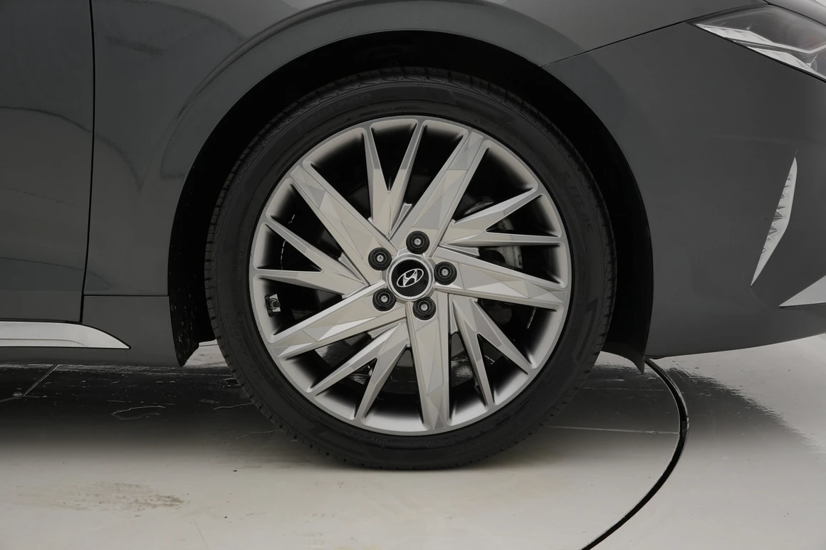 Hyundai Grandeur - Фото 17