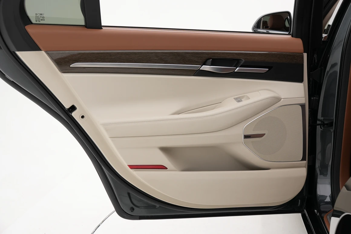 Genesis G90 - Фото 21