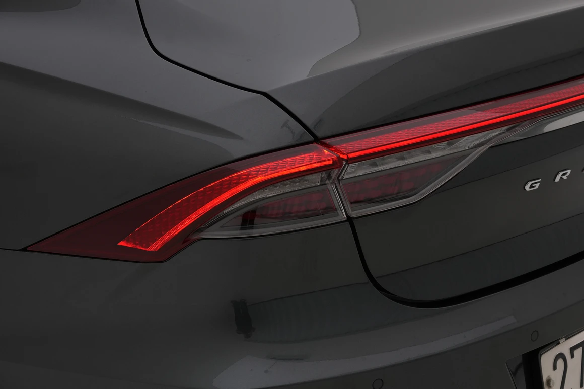 Hyundai Grandeur - Фото 11