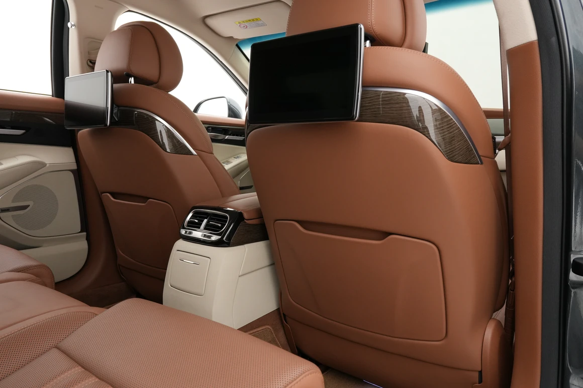 Genesis G90 - Фото 34