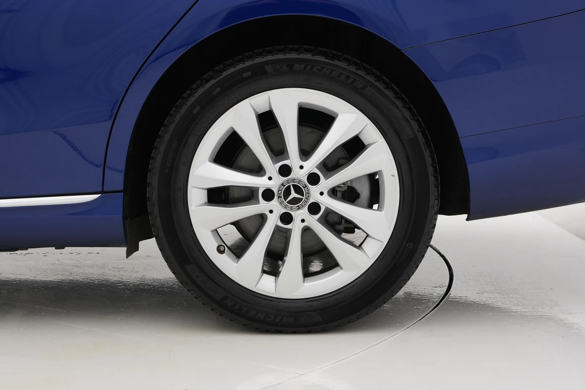 Mercedes-Benz C-Class - Фото 15