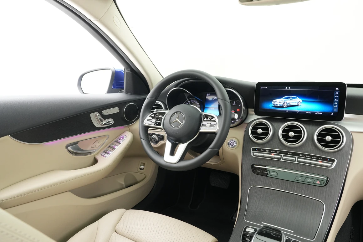 Mercedes-Benz C-Class - Фото 18