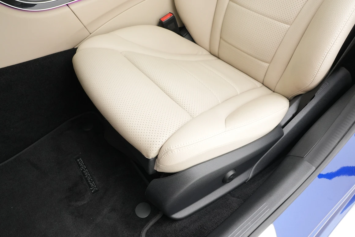 Mercedes-Benz C-Class - Фото 24