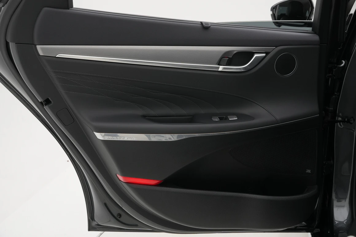 Hyundai Grandeur - Фото 21