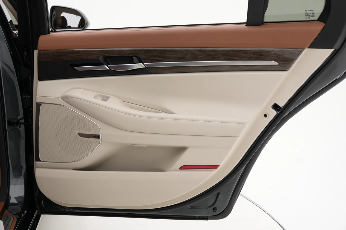 Genesis G90 - Фото 22