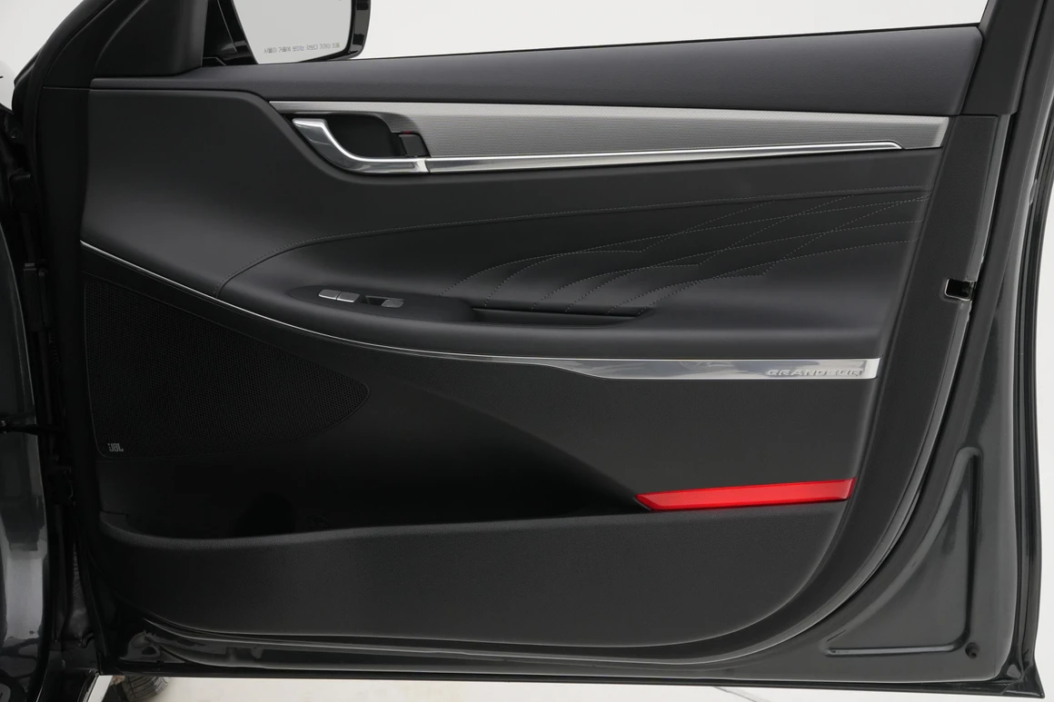 Hyundai Grandeur - Фото 23