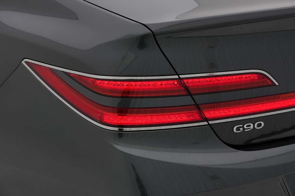 Genesis G90 - Фото 11