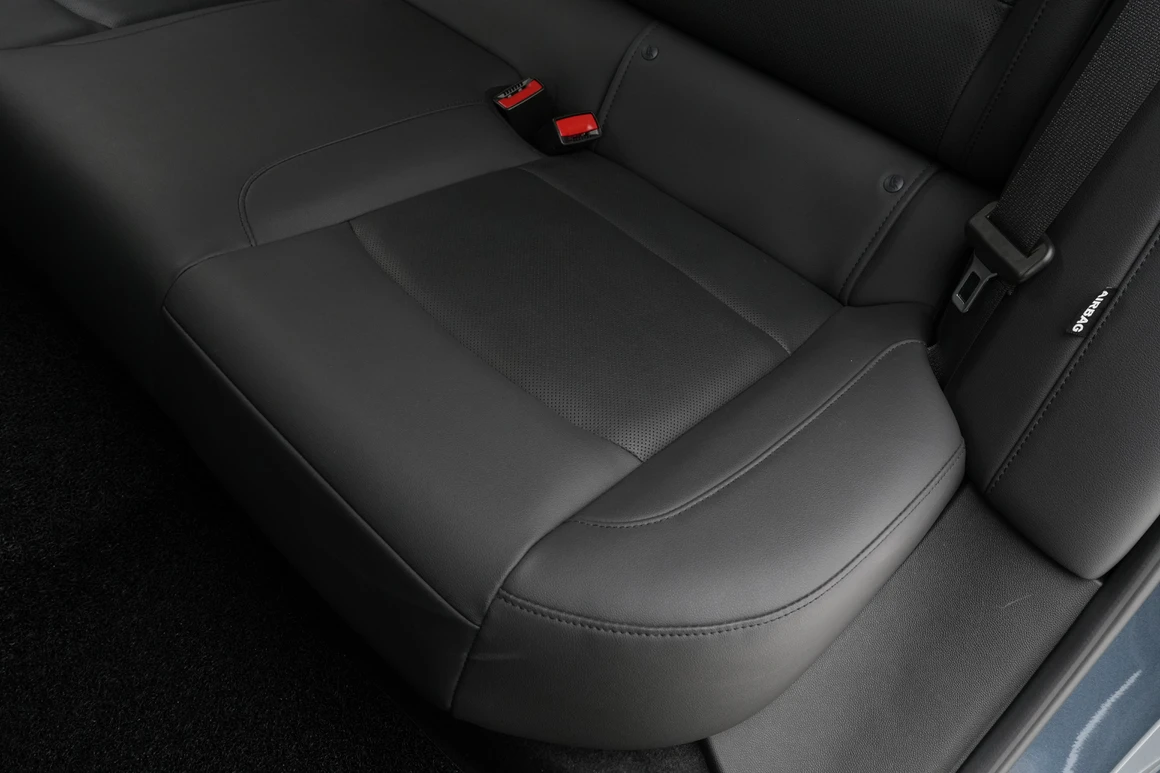 Chevrolet Malibu - Фото 32