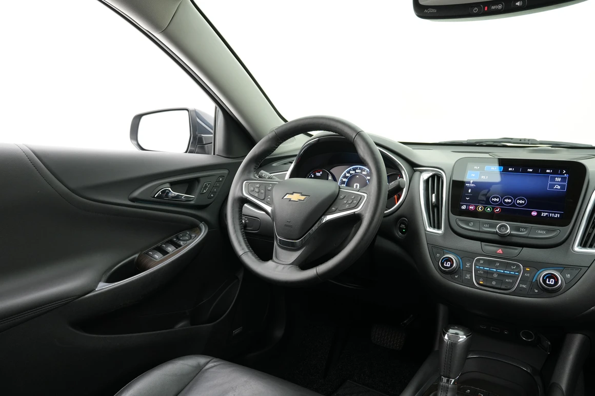 Chevrolet Malibu - Фото 18
