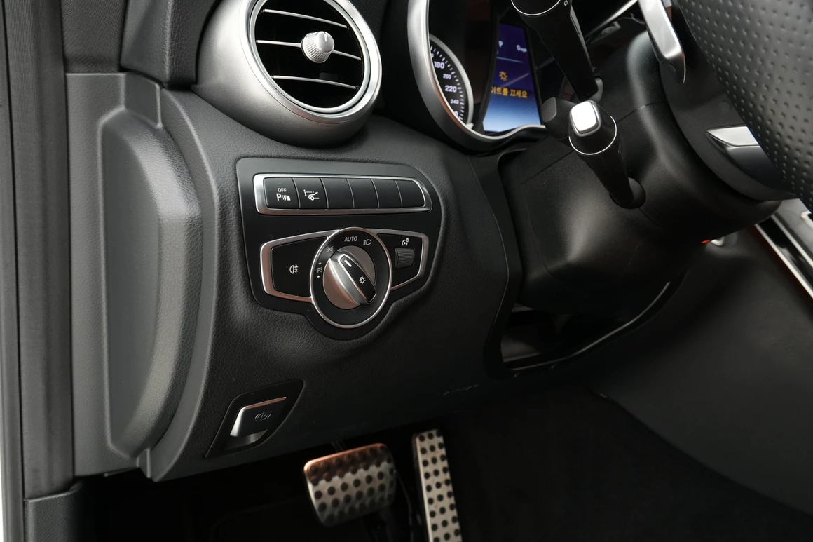 Mercedes-Benz C-Class - Фото 23