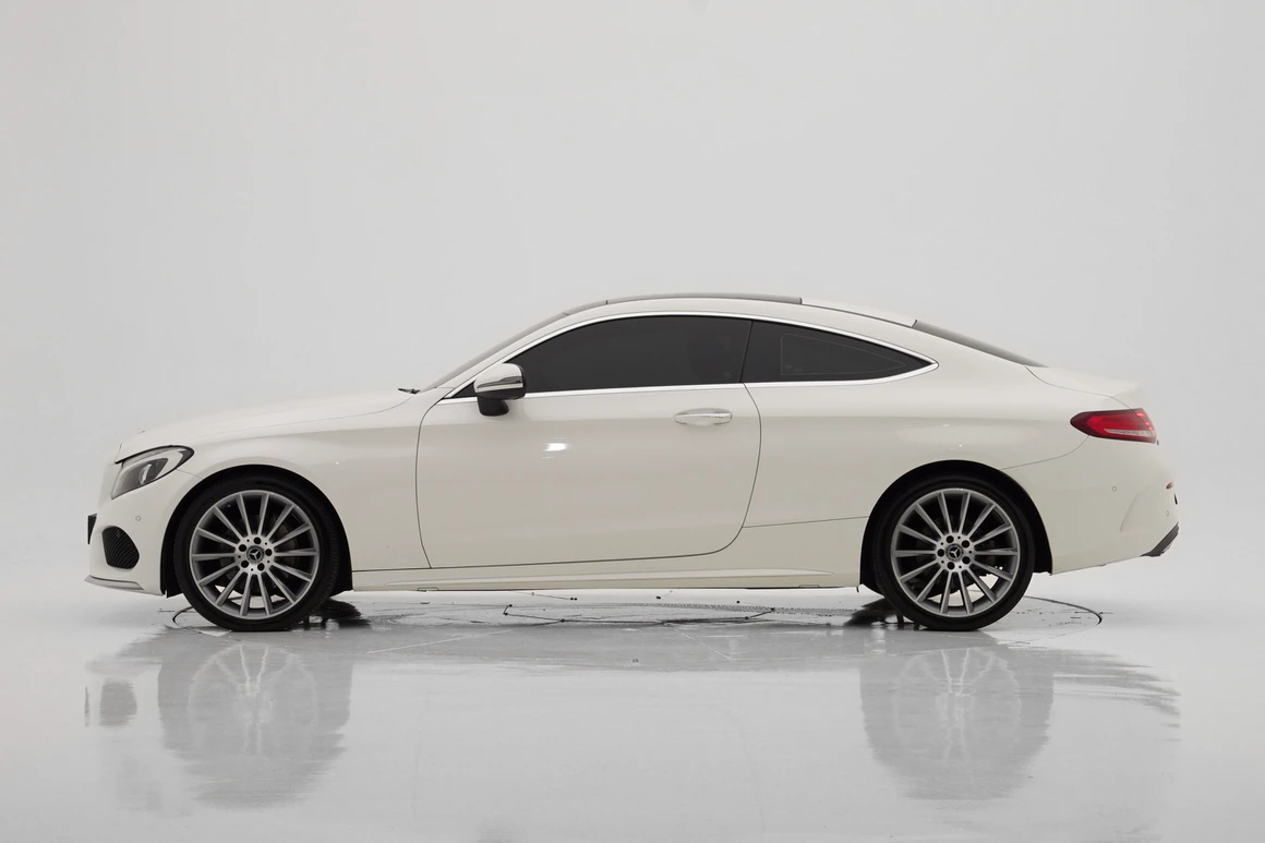 Mercedes-Benz C-Class - Фото 3