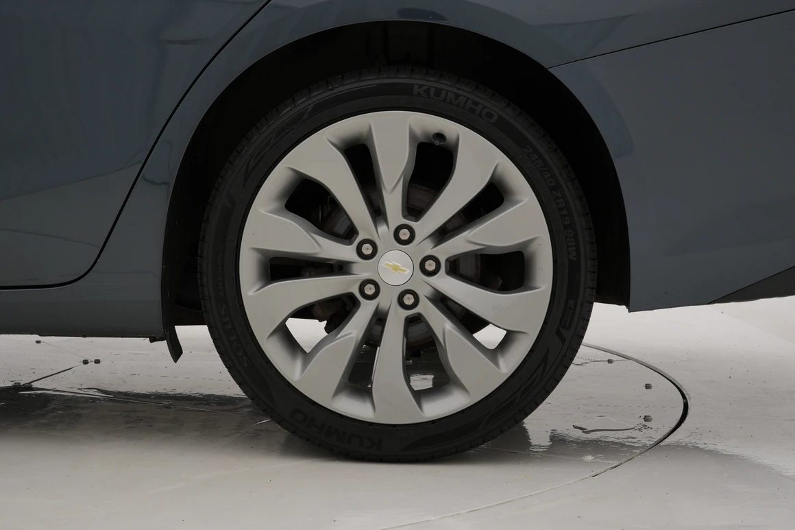 Chevrolet Malibu - Фото 15