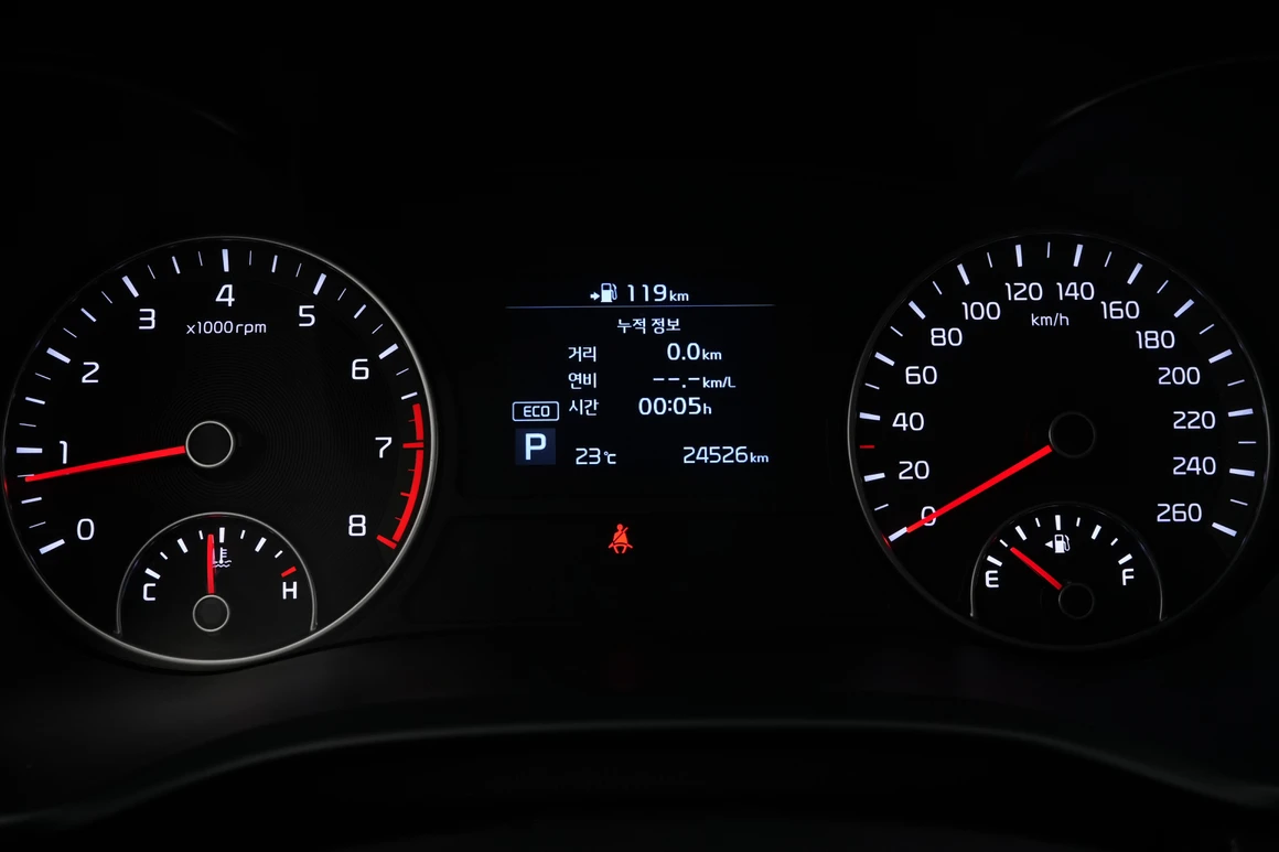 Kia K5 - Фото 26