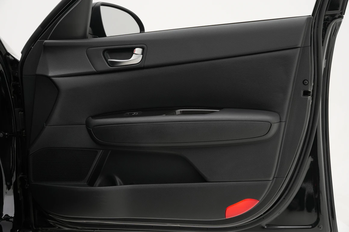 Kia K5 - Фото 23