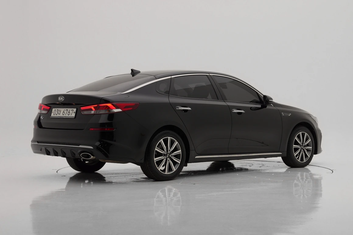 Kia K5 - Фото 6