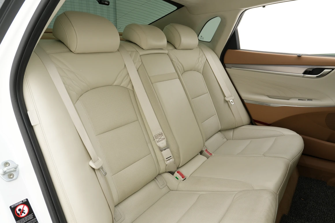 Hyundai Grandeur - Фото 31