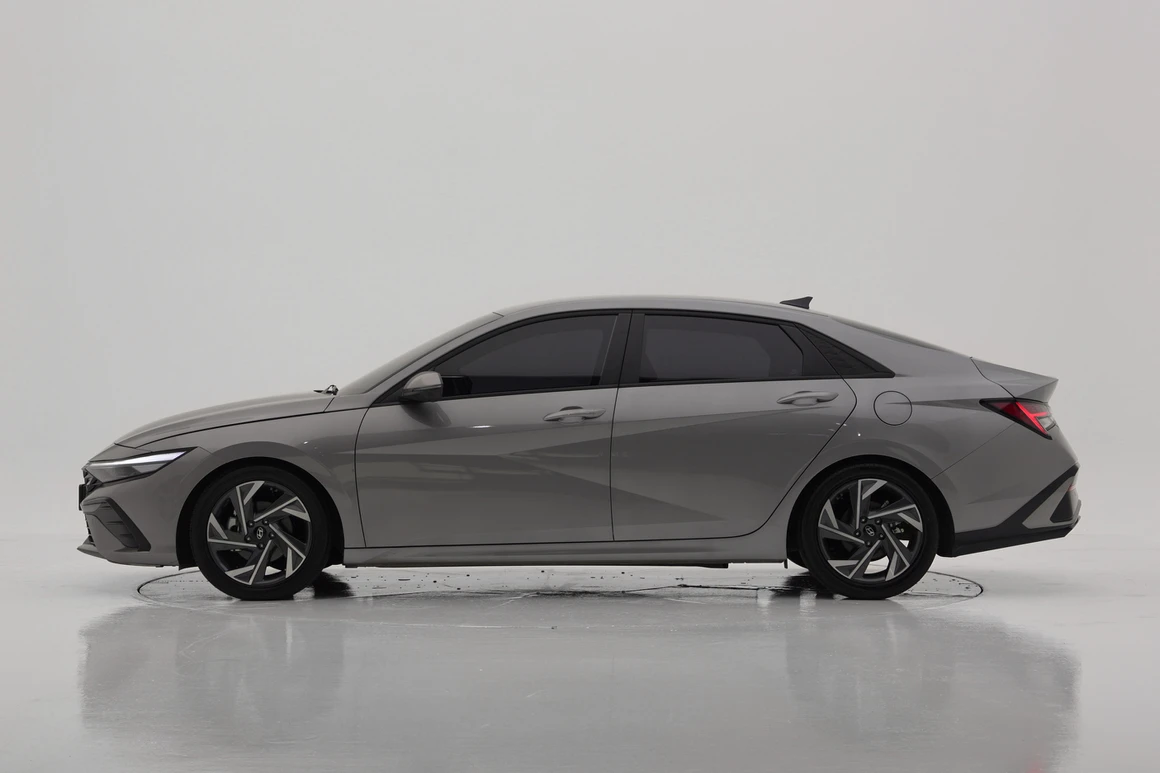 Hyundai Avante - Фото 3