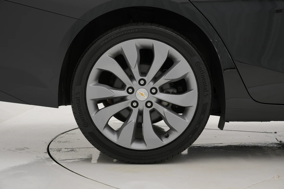 Chevrolet Malibu - Фото 16