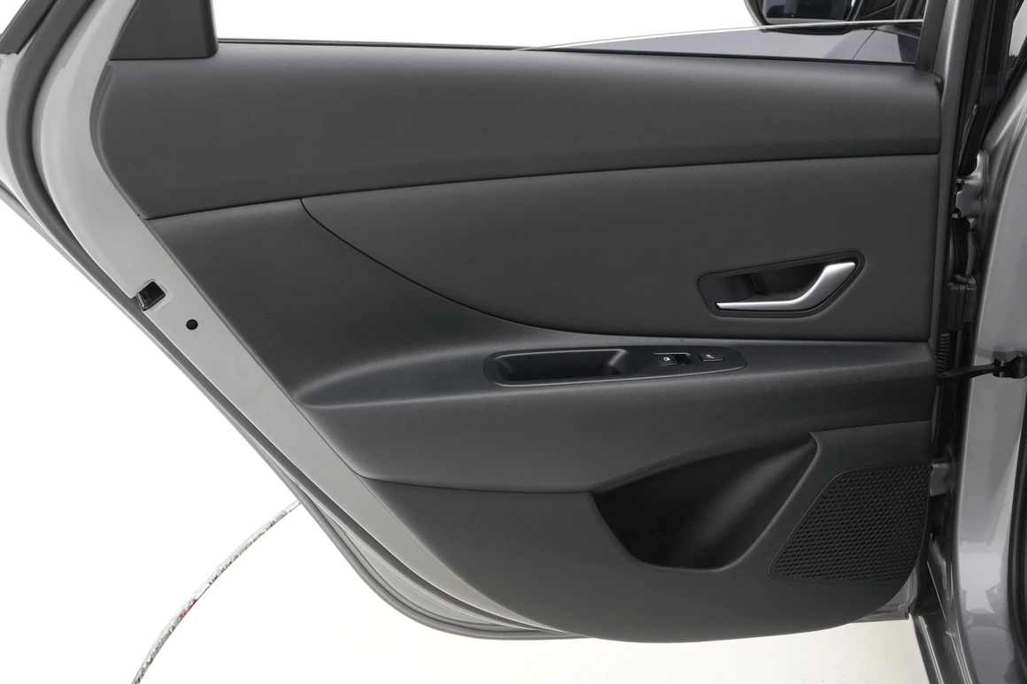 Hyundai Avante - Фото 21