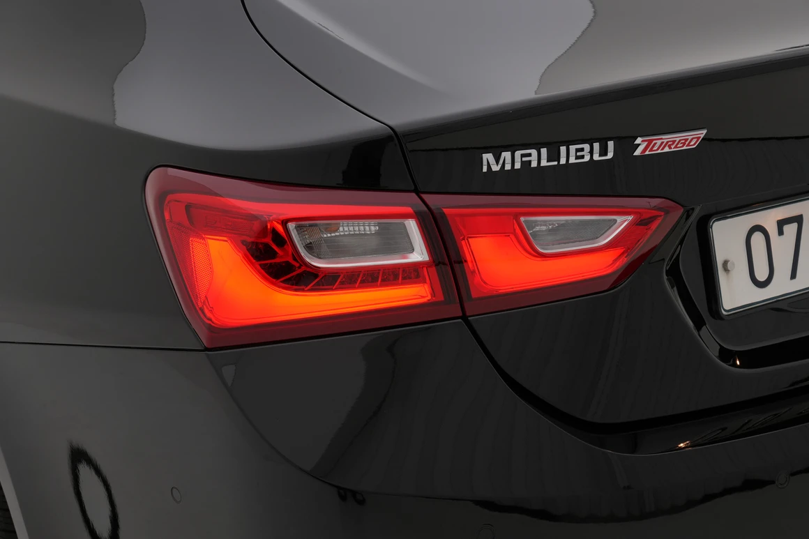 Chevrolet Malibu - Фото 11
