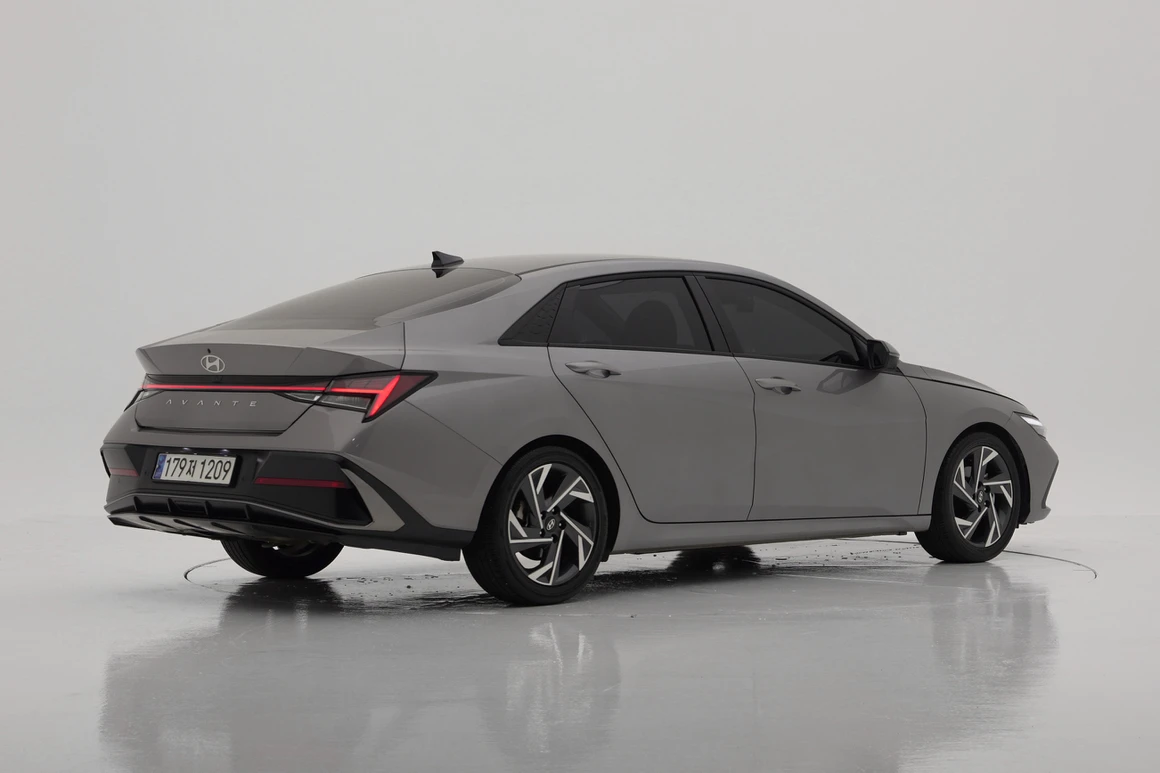 Hyundai Avante - Фото 6