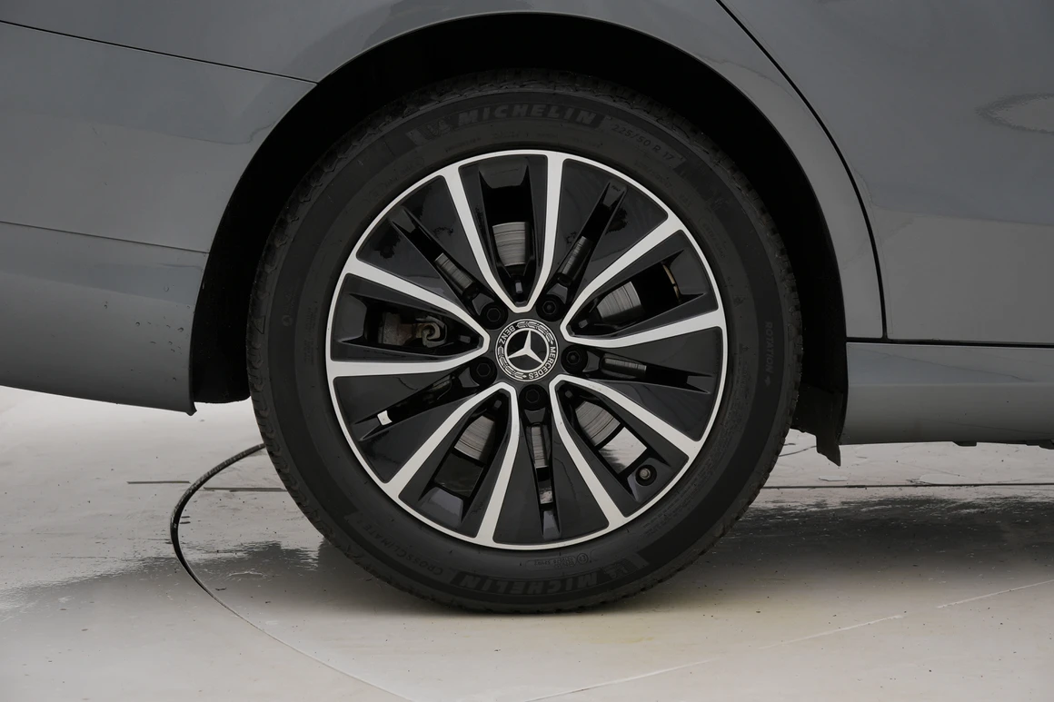 Mercedes-Benz C-Class - Фото 16