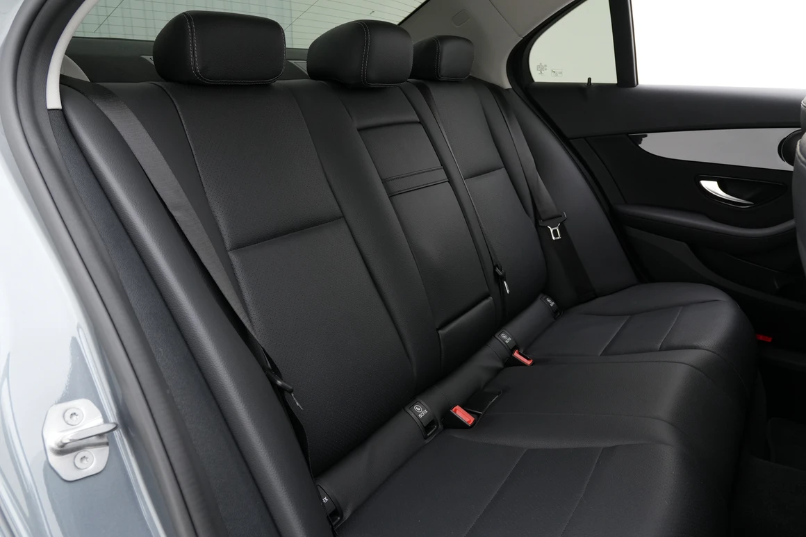 Mercedes-Benz C-Class - Фото 30
