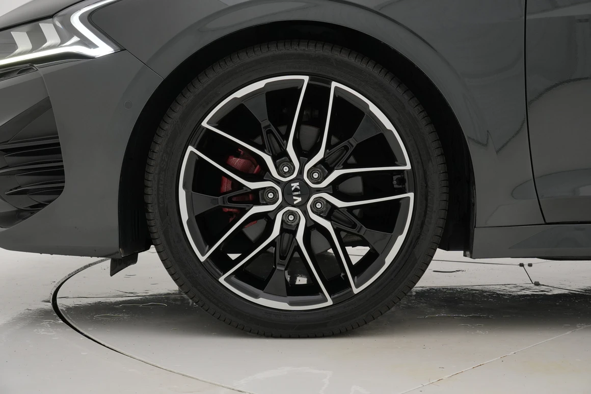 Kia K5 - Фото 14
