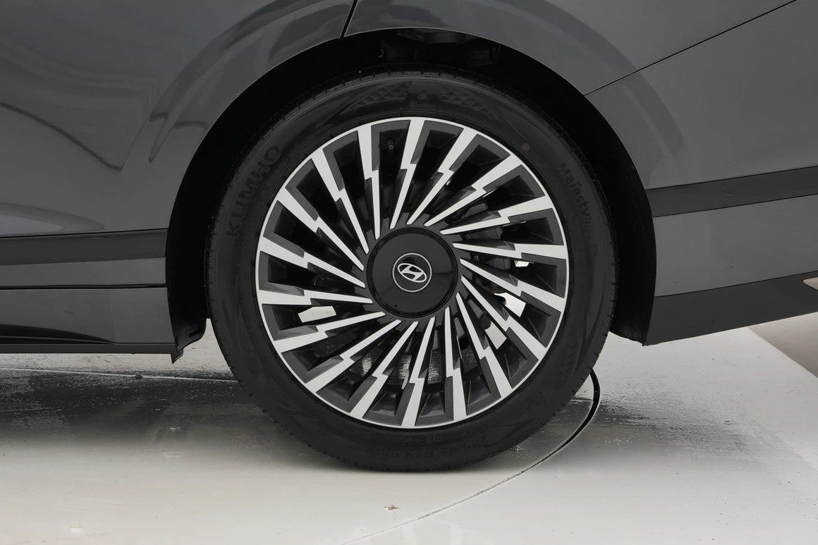 Hyundai Grandeur - Фото 15