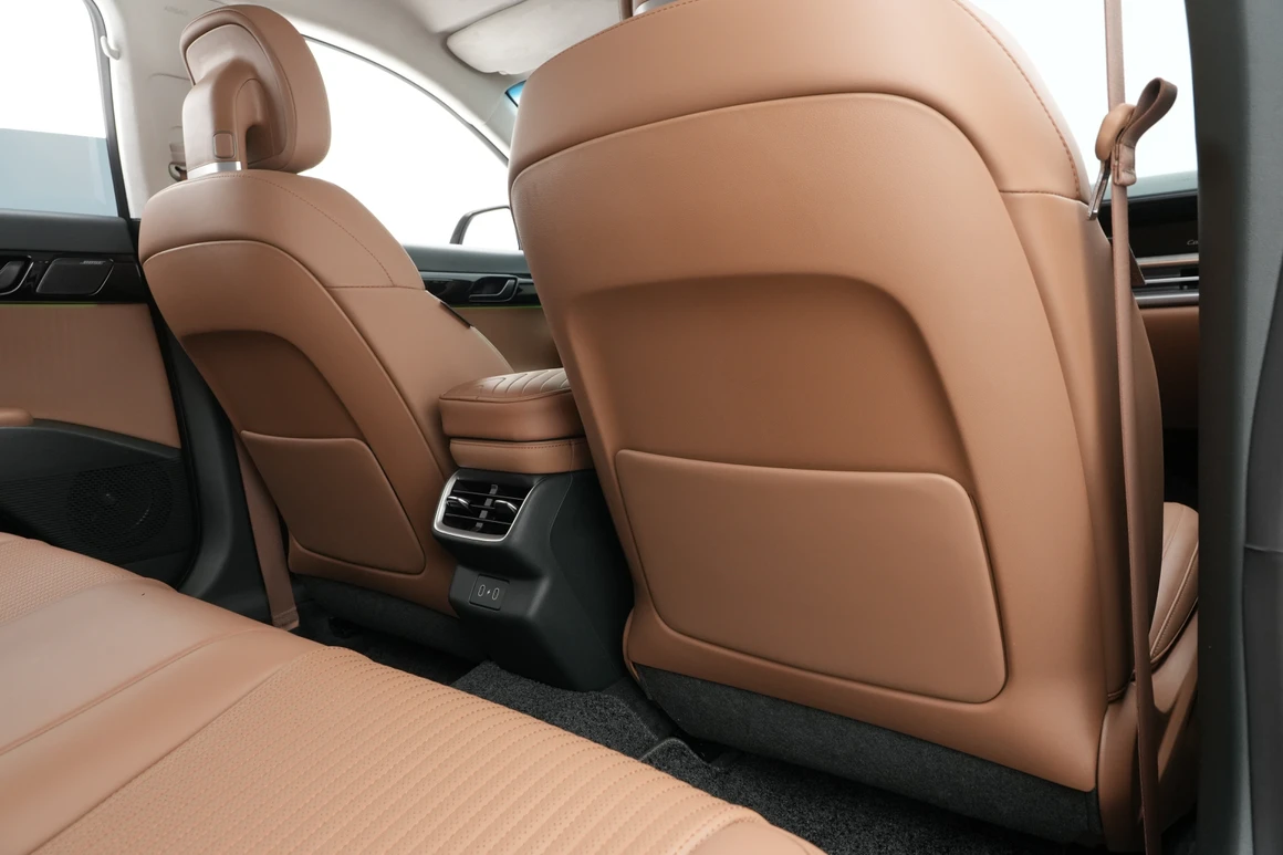 Hyundai Grandeur - Фото 35