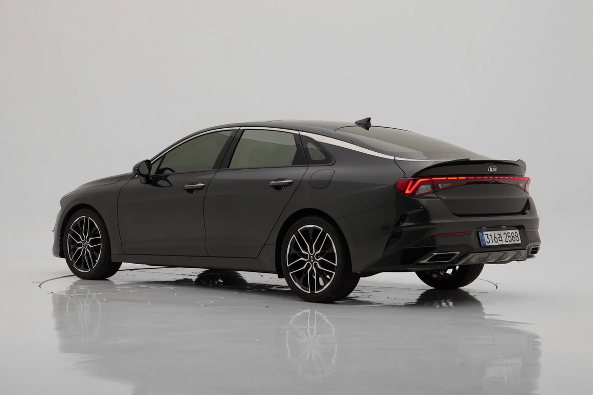 Kia K5 - Фото 4
