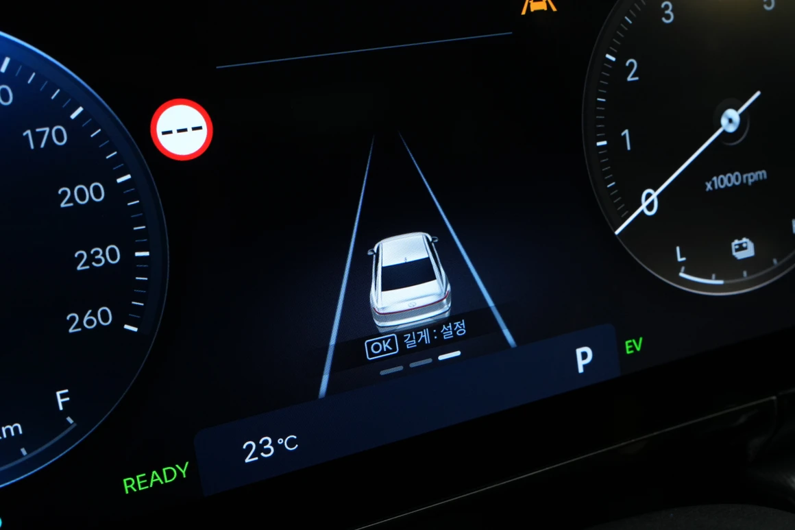 Hyundai Grandeur - Фото 28