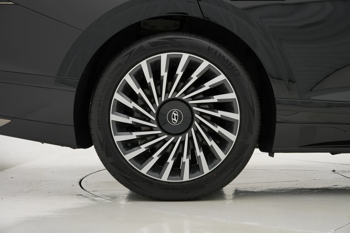 Hyundai Grandeur - Фото 16