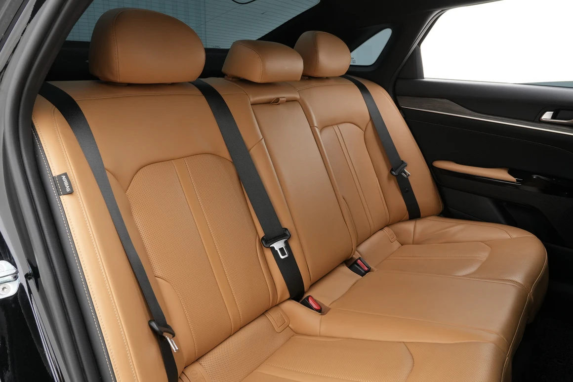 Kia K5 - Фото 30