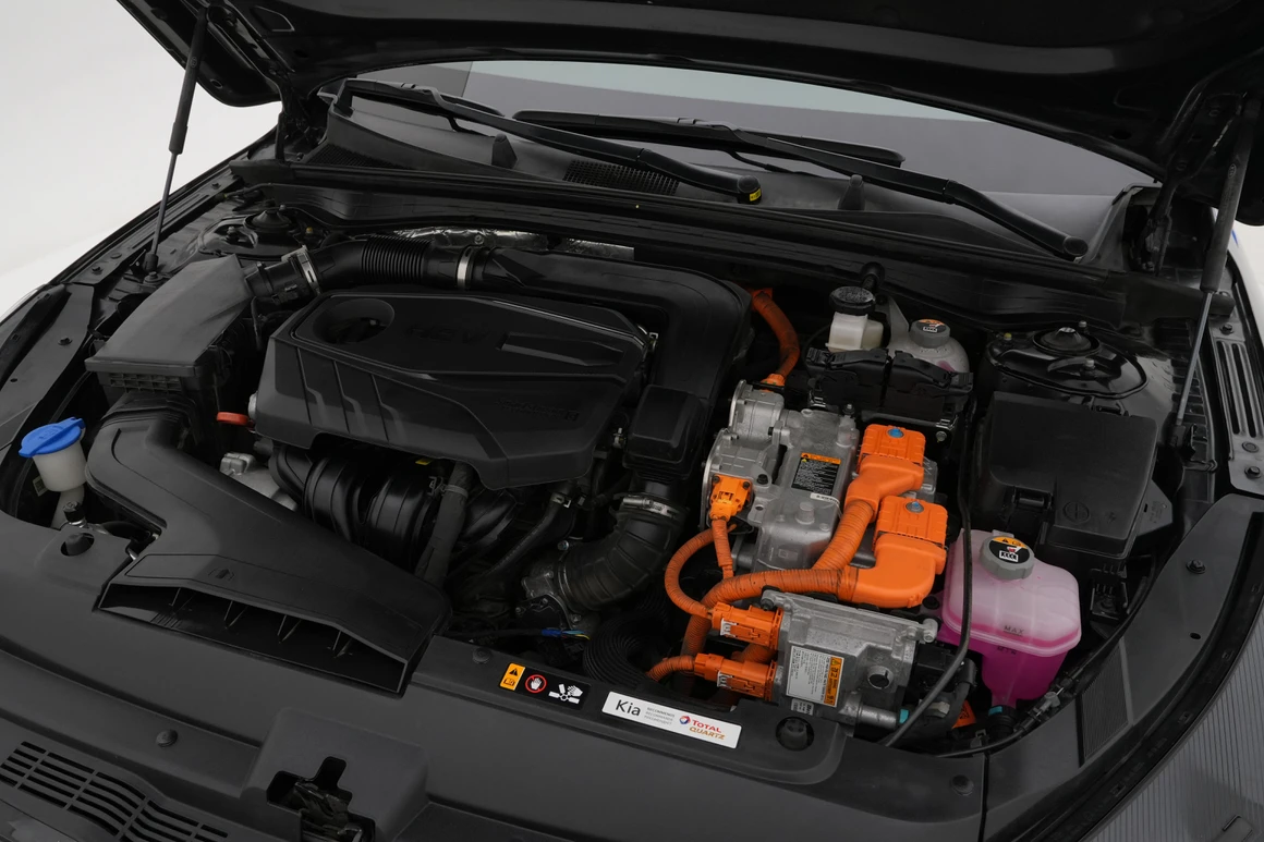 Kia K5 - Фото 13