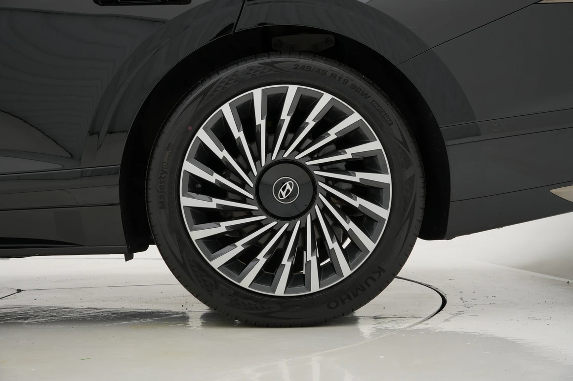 Hyundai Grandeur - Фото 15