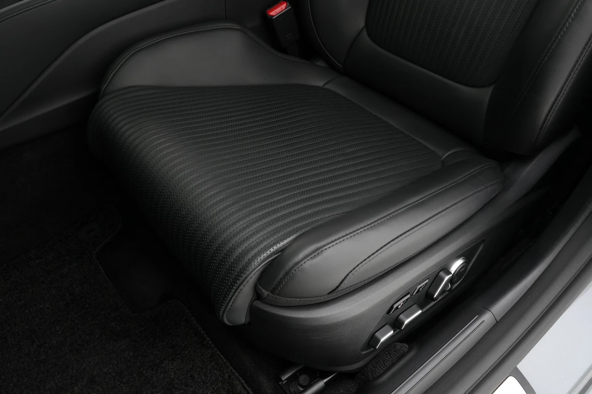 Hyundai Grandeur - Фото 24