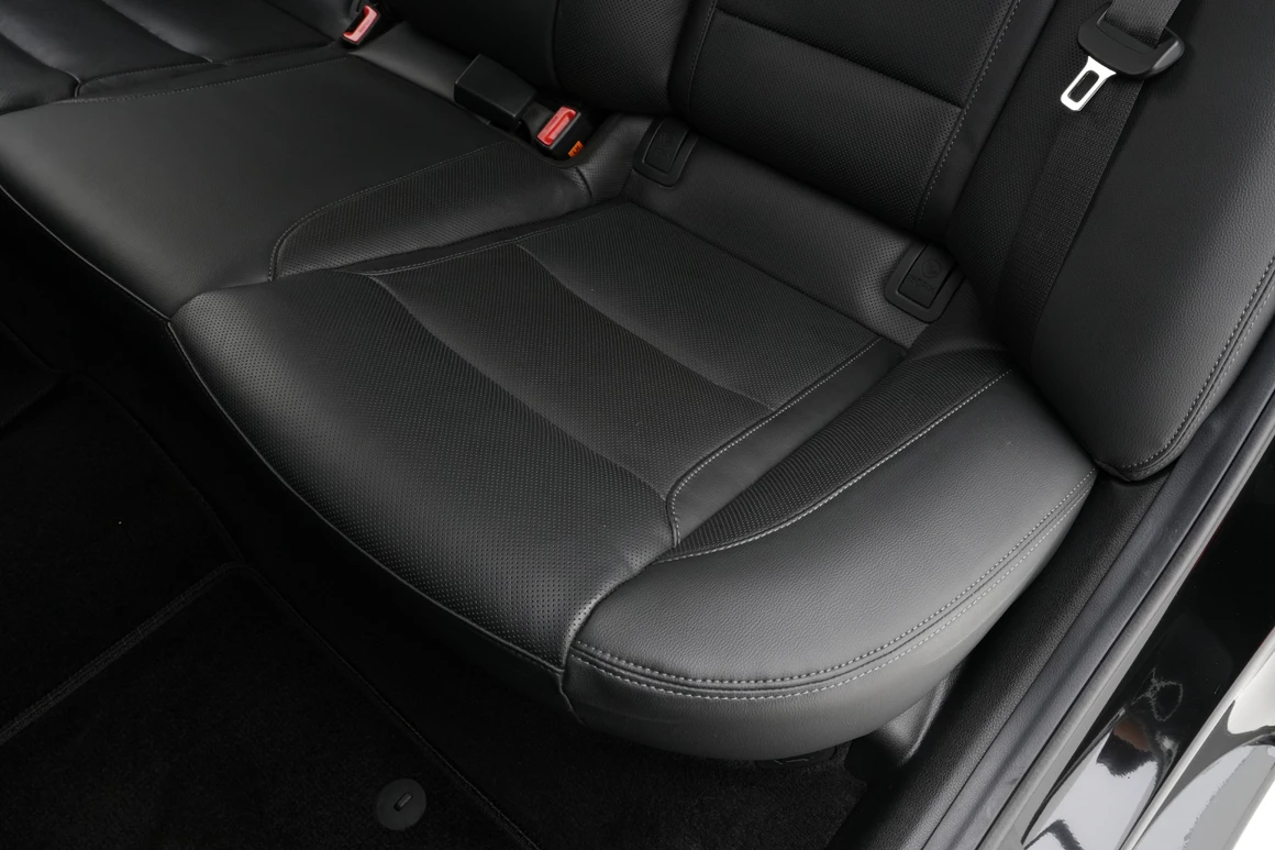 Hyundai Grandeur - Фото 32