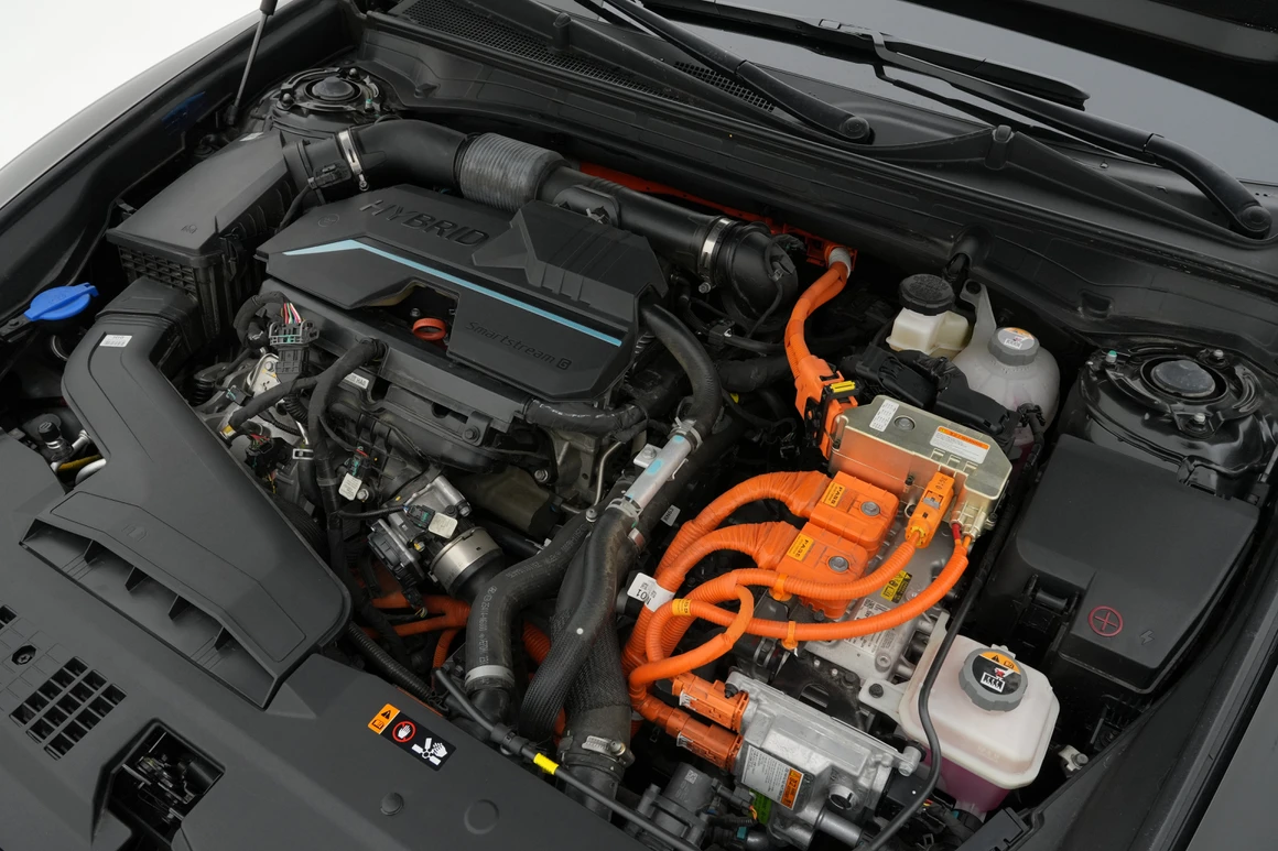 Hyundai Grandeur - Фото 13