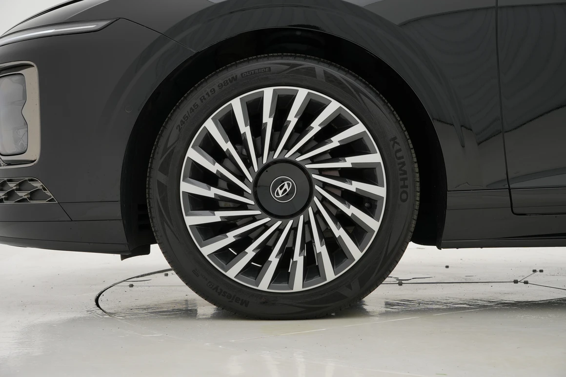 Hyundai Grandeur - Фото 14